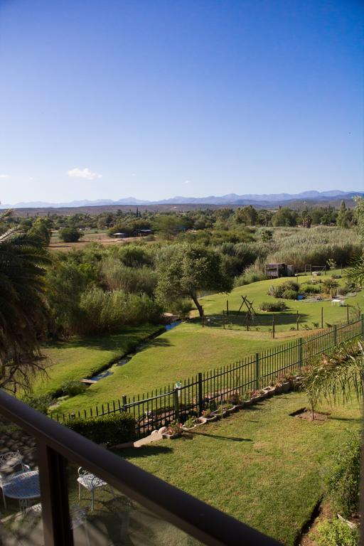 Oewerpalms View Hotel Oudtshoorn Esterno foto