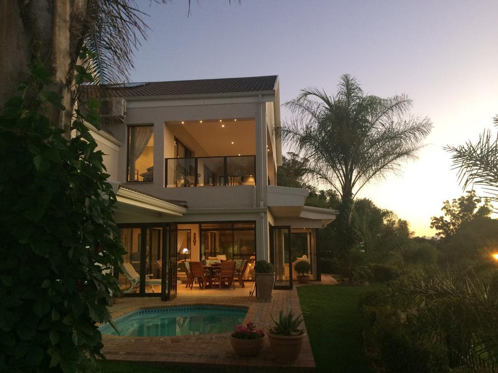 Oewerpalms View Hotel Oudtshoorn Esterno foto