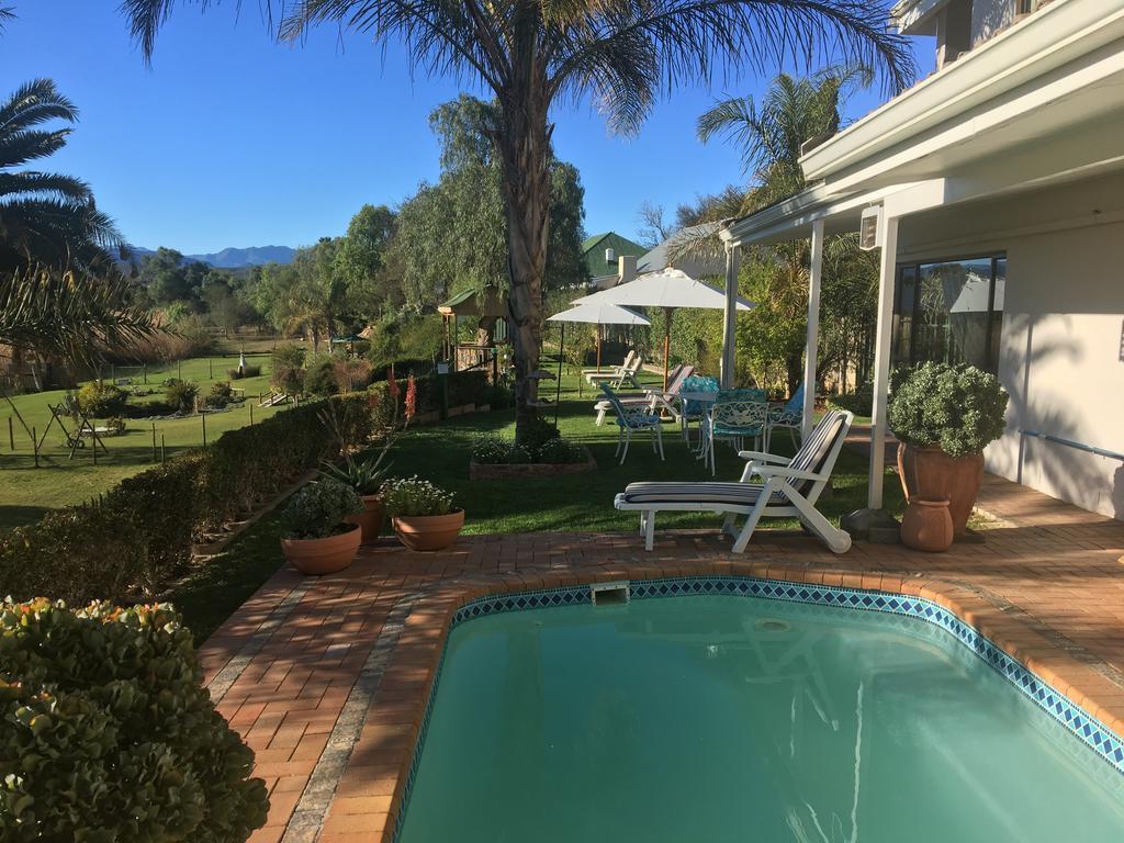 Oewerpalms View Hotel Oudtshoorn Esterno foto
