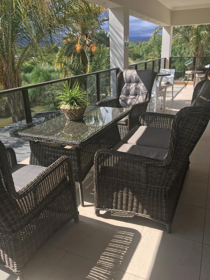 Oewerpalms View Hotel Oudtshoorn Esterno foto